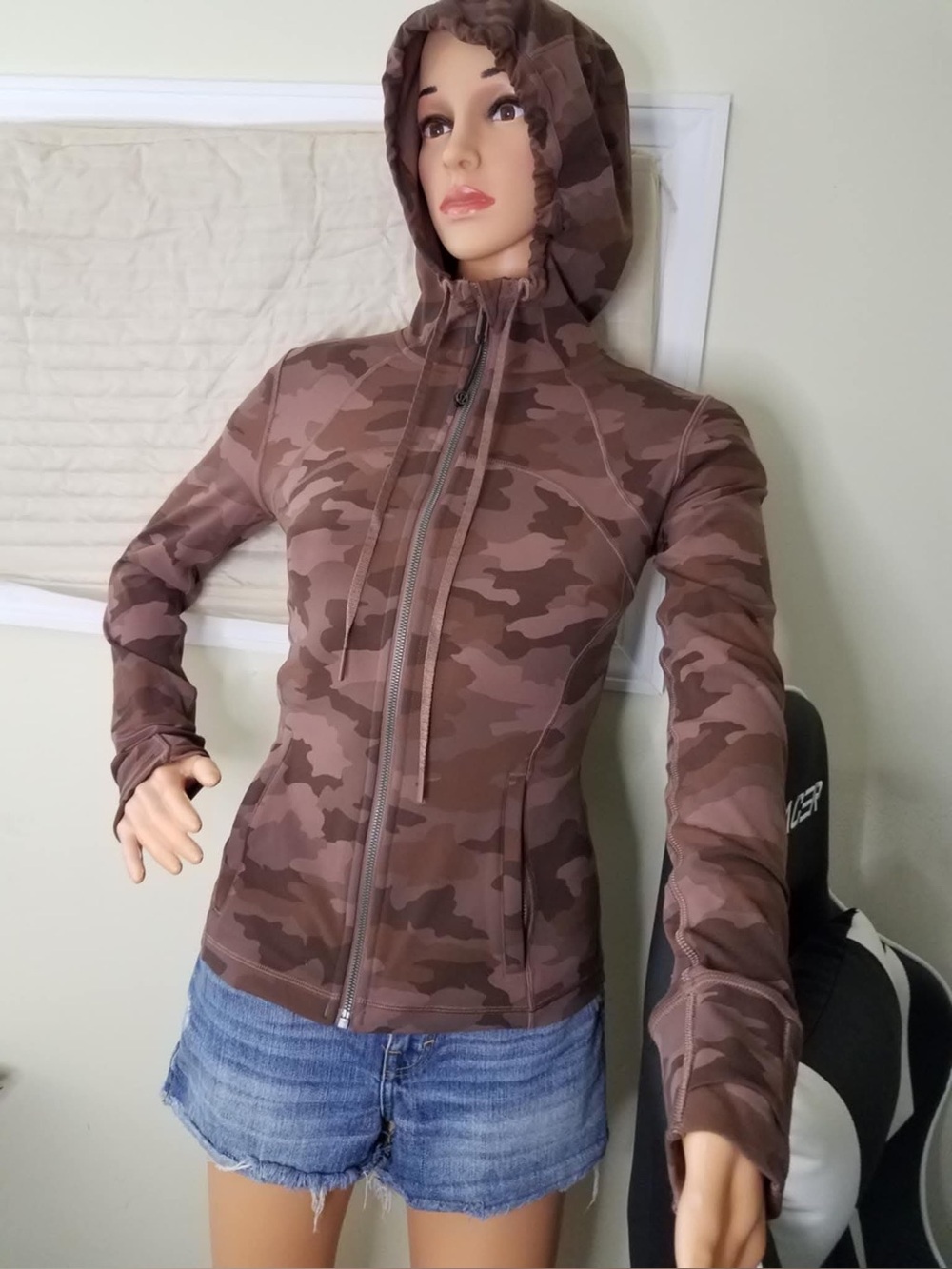 Lululemon Hooded Define Jacket Nulu Size 6 Camo Roasted Brown Hoodie